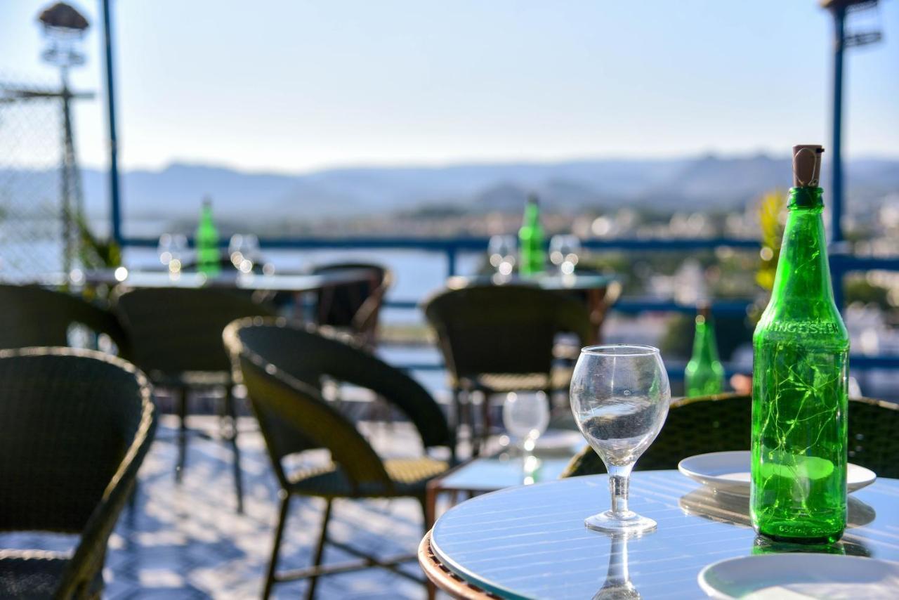 Hotel Casa By The Lake Udaipur Ngoại thất bức ảnh